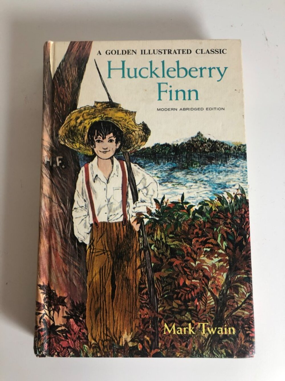 Mark Twains Huckleberry Finn Modern Abridged Edition Hardcover Book